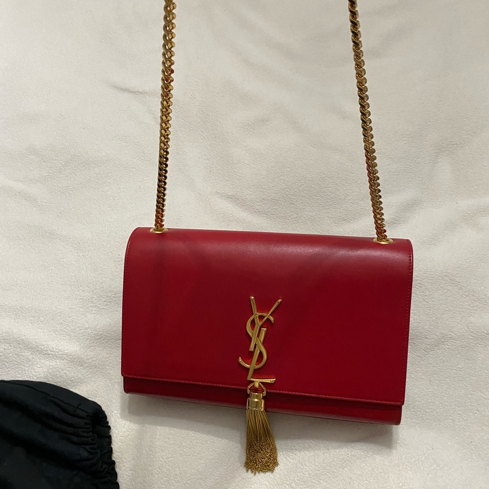 Saint Laurent kate medium chain bag with tassel